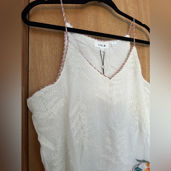 TOP LAIA EMBROIDERED - Picture 5 of 10